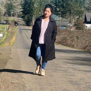 Meet your Posher, Maya